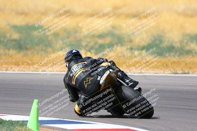 media/Apr-30-2023-CRA (Sun) [[020fcf5d43]]/Race 11-600 Expert Superbike/